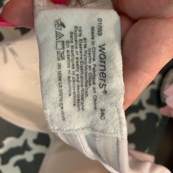 Warners White Bra 34C  - Picture 5 of 5